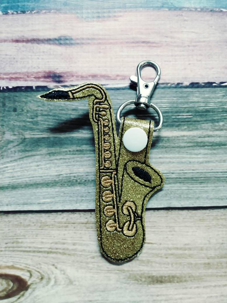 Saxophone keychain on sale