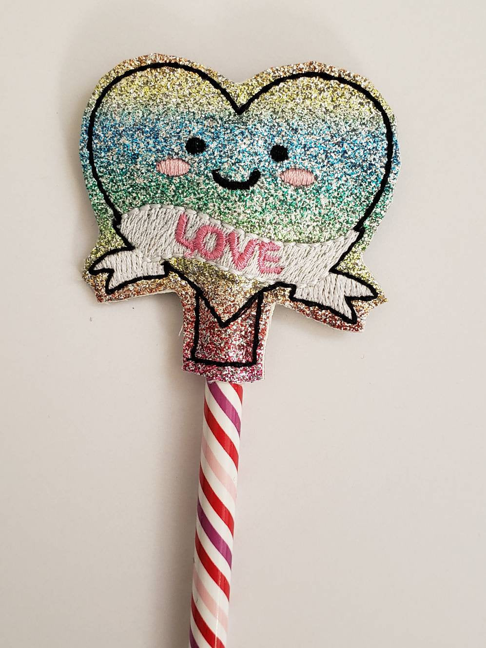 Valentines day gift - Pencil Toppers - class party favor - Heart - Valentines day Party Favor - gift for kids - Non Food Treat