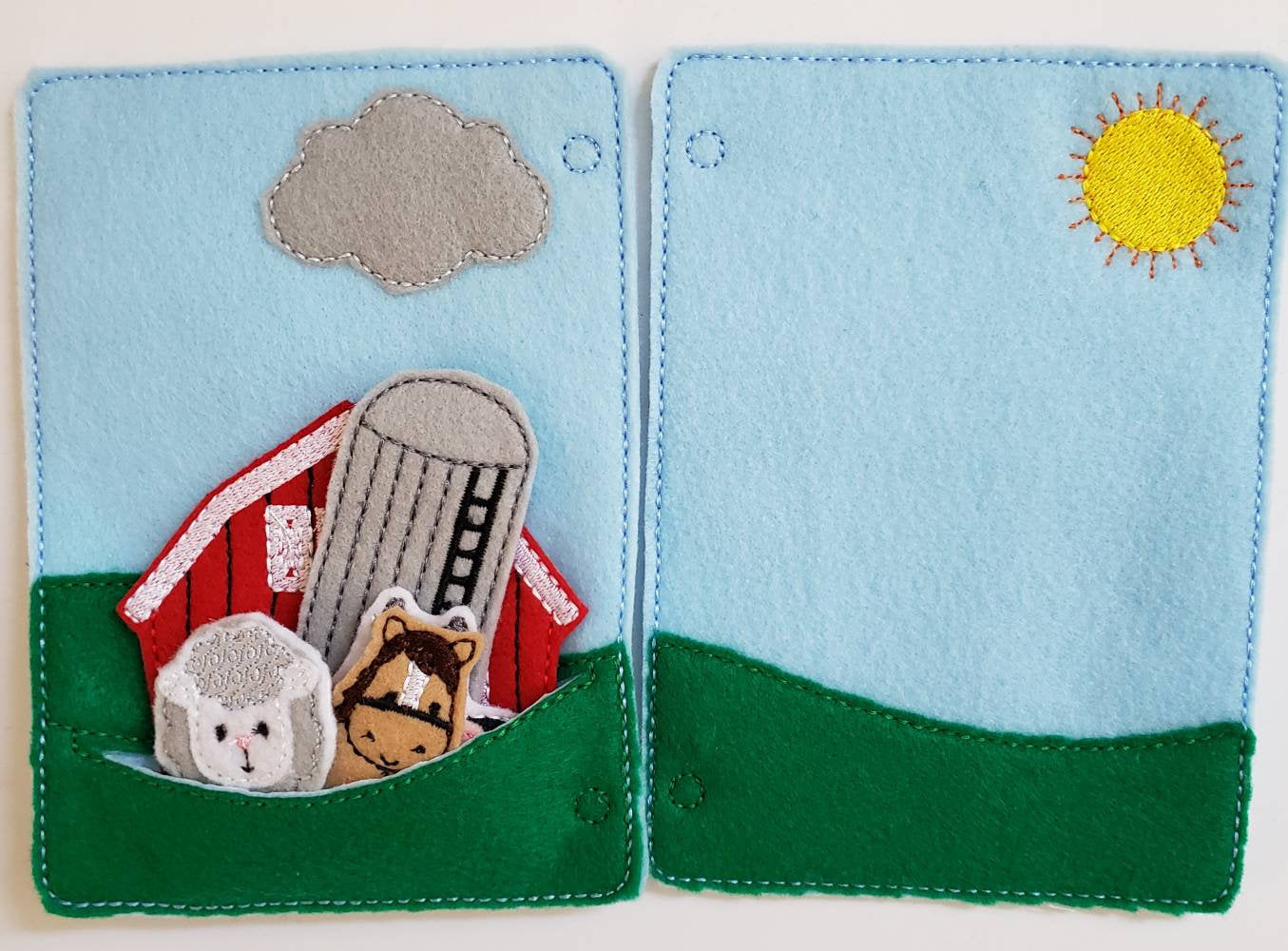 Farm Animal Felt Quiet Book Page - Busy Book - Activity Book - learning board - Interactive - Barn - Horse - Sheep - pig - cow