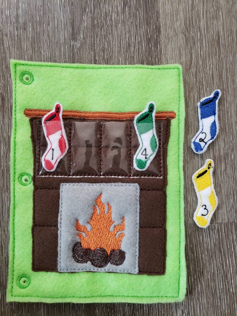 Personalized Felt Christmas Quiet Book, gift for toddler, Christmas Gift