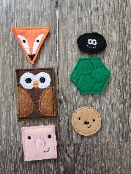 Animal Shapes Quiet Book Page - gift for kids - build your own book - Montessori- sensory book - busy book - activity book