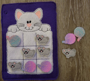Cat Tic Tac Toe Game Board Quiet Book Page with mice and yarn ball pieces - birthday party favor - stocking stuffer - Classic Game