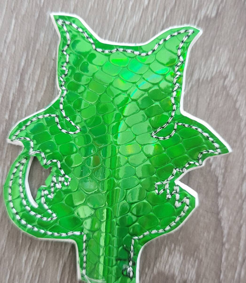 Valentines day gift - Dragon Pencil Toppers - class party favor - dragon Heart - gift for kids - Non Food Treat - fantasy - make believe