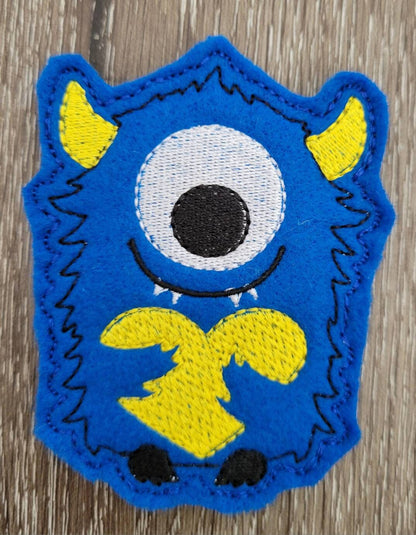 Valentines day gift for kids - lollipop holder- class party favor - monster - Treat - sucker holder - embroidered felt