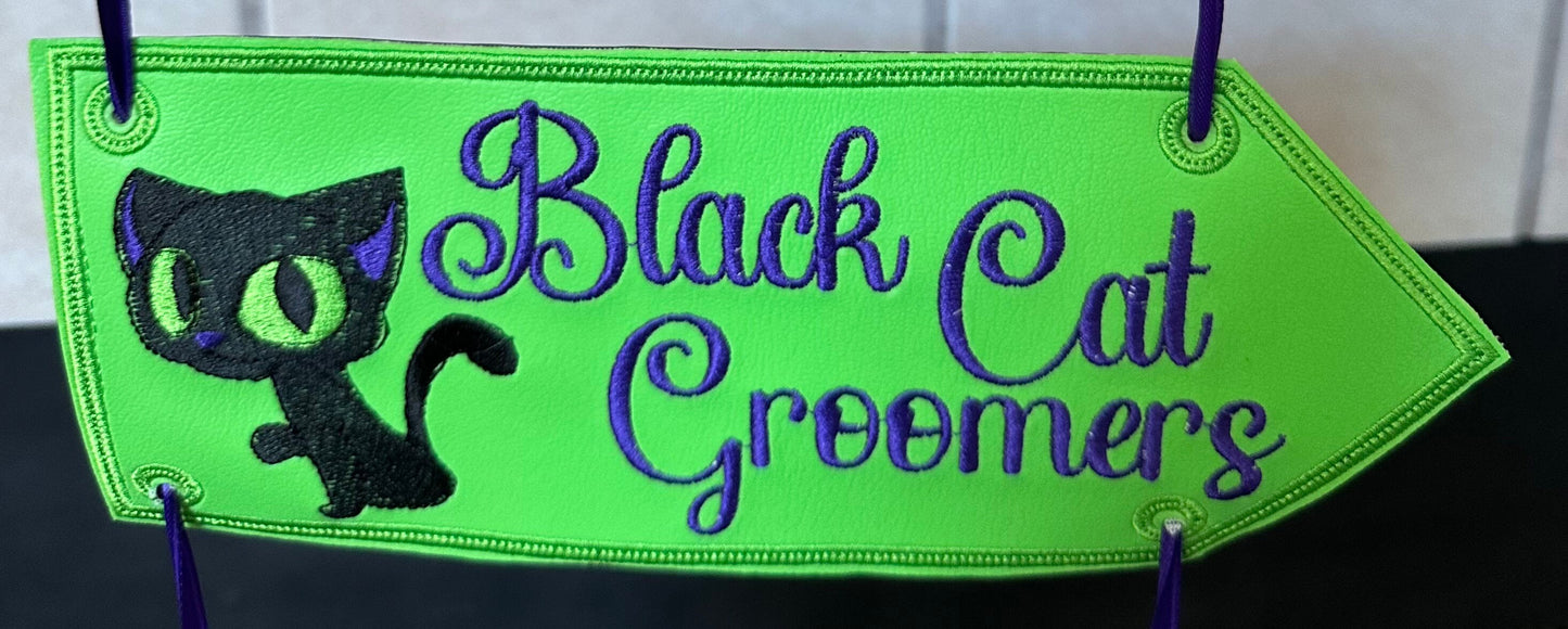 Hanging Happy Halloween Sign - Halloween Symbols Decoration - Vinyl Embroidered - Party Decoration