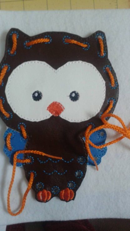 Owl Lacing Card - Quiet Toy - Vinyl - busy toy - learning toy - educational